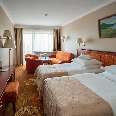 ゴーエンビエスキー ミコワイキ ホテル Mikołajki