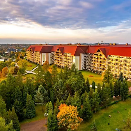 Gołębiewski 4*
