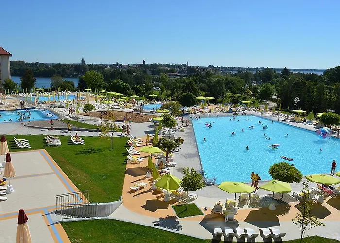 ゴーエンビエスキー ミコワイキ ホテル